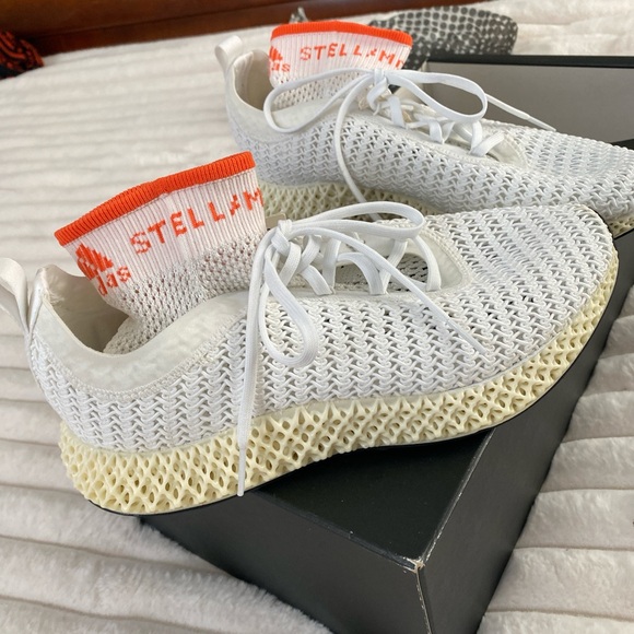 Adidas Stella McCartney sneakers, , size 7.5.  New with tags and box. - Picture 2 of 6